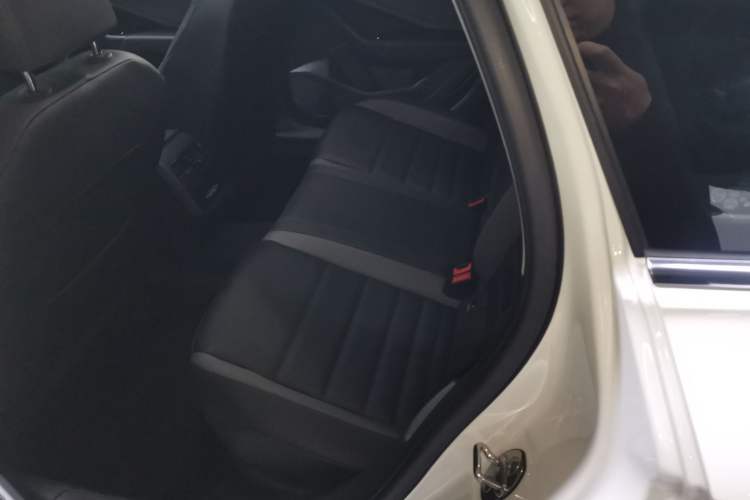 Used Volkswagen Sagitar 2022 280TSI DSG Flyover Edition Left Rear Seat