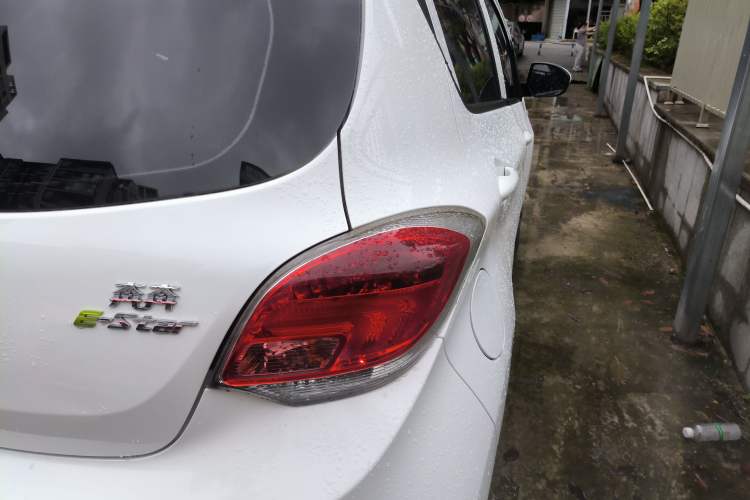 Used CHANGAN Benni E-Star 2021 National Edition Xinyi Edition (Fast-Charging Version) Lithium-NMC Right Rear Taillight
