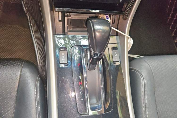 Used Honda Accord 2016 2.0L Elite Edition Gear Lever