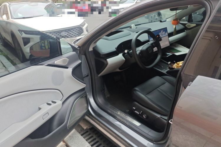 Used Zeekr 007 2024 Rear-Drive Enhanced Version 75 kWh Driver Seat