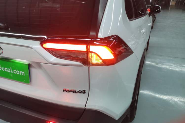 Used Toyota RAV4 2024 2.0L CVT Two-Wheel Drive Urban Edition