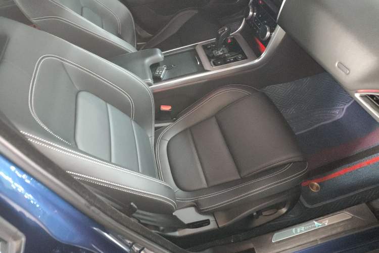 Used Jaguar XEL 2021 2.0T 200PS R-DYNAMIC Youth Sports Edition Right Front Seat