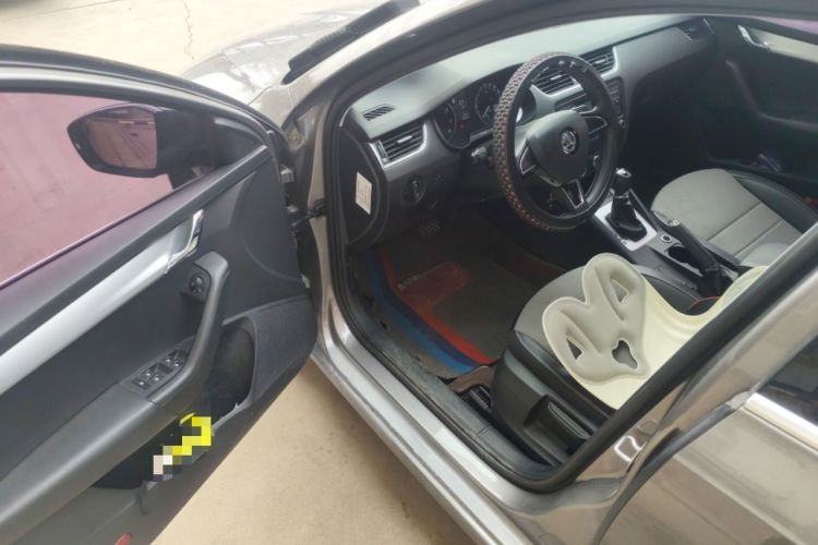 Used Skoda Octavia 2017 1.6L Automatic Chuanxing Edition
