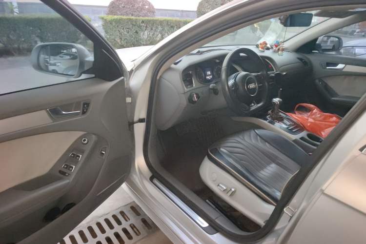 Used Audi A4L 2013 30 TFSI Automatic Comfort Model
