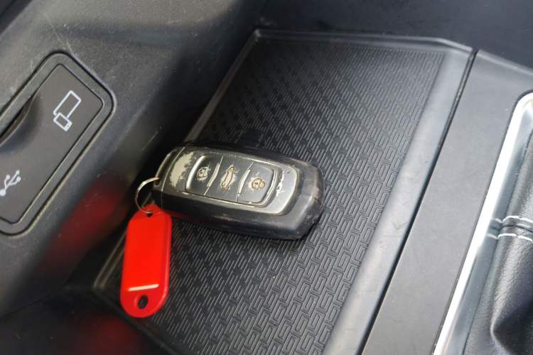 Used Geely Auto Vision X3 2019 Upgraded Model 1.5L CVT Elite Version