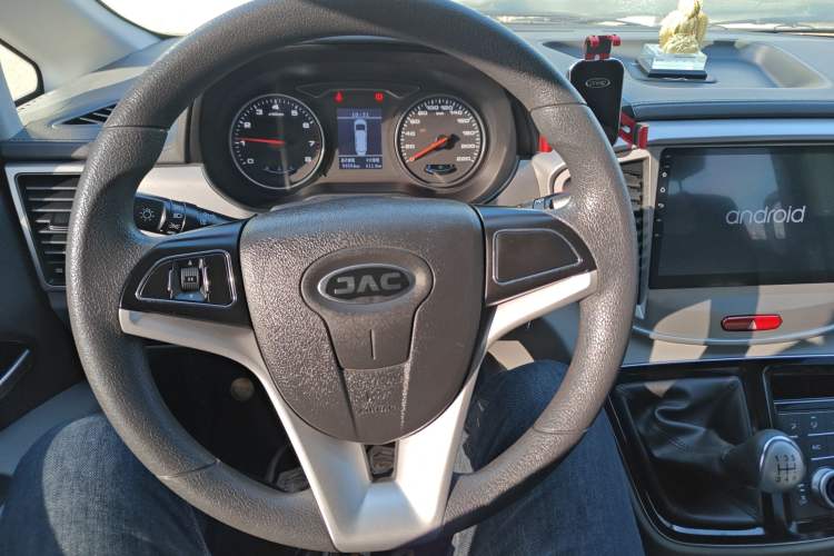 Used JAC Refine M4 2018 2.0L Manual Express Version