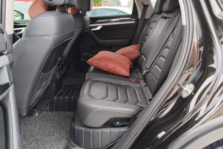 Used Volkswagen Touareg 2021 2.0 TSI Flagship Special Edition Left Rear Seat