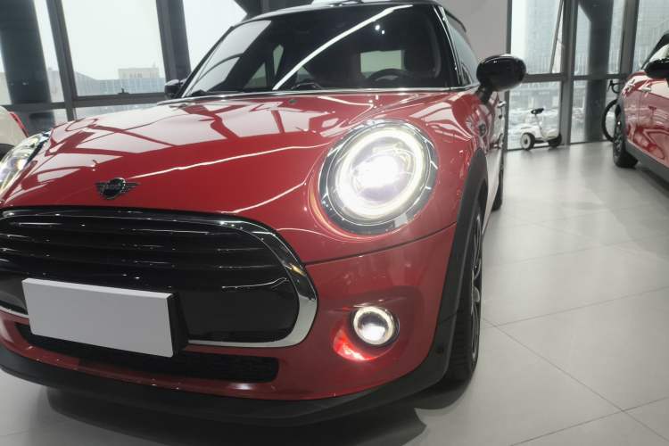 Used MINI 2019 1.5T COOPER Artist