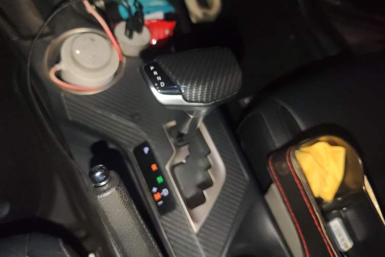 Used Toyota RAV4 2015 2.0L CVT Four-Wheel Drive New Edition Gear Lever