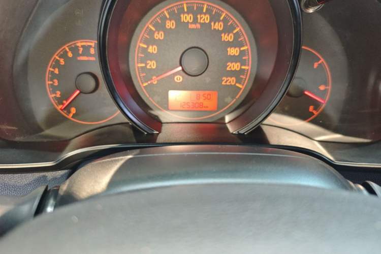 Used Honda Fit 2018 1.5L CVT Comfort Version Odometer Close Up