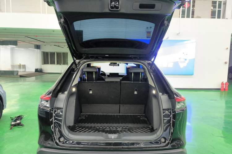 Used Honda Vezel 2023 1.5L CVT Tech Edition
