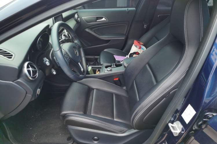 Used Mercedes-Benz GLA 2016 GLA 200 Sport Edition Left Front Seat