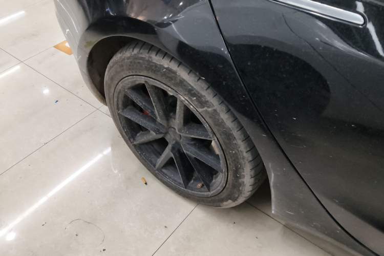 Used Tesla Model 3 2020 Standard Range Rear-Wheel Drive Upgraded Version Right Rear Wheel Hub