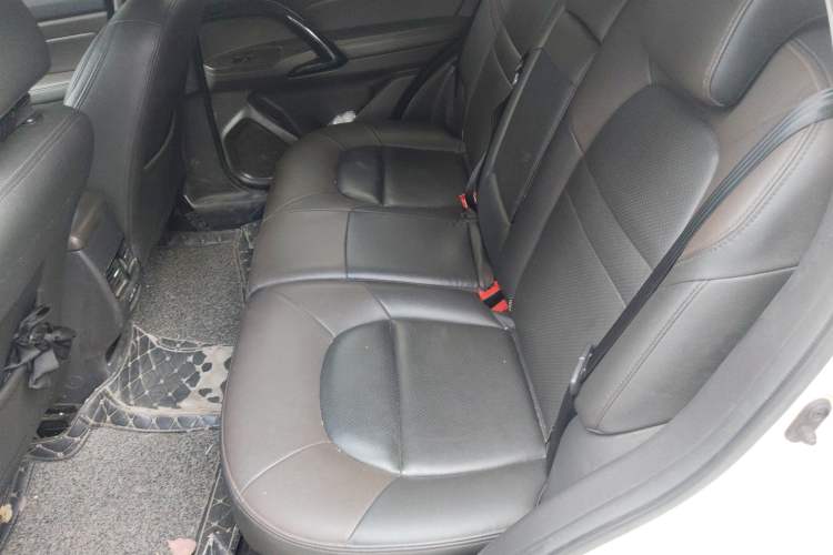 Used GAC Trumpchi GS4 2017 235T Manual Two-Wheel Drive Luxury Edition
