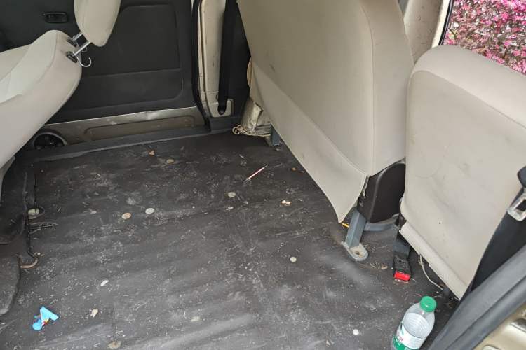 Used Wuling Hongguang V 2019 1.5L Standard Version China VI LAR Left Rear Seat