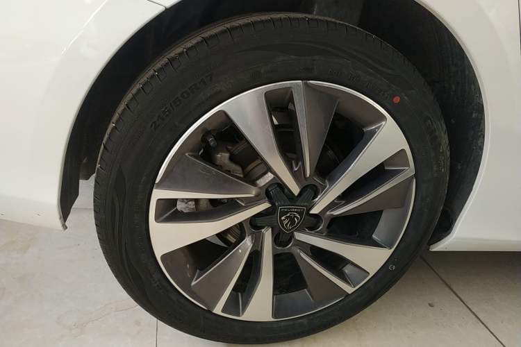 Used Peugeot 408 2022 1.6T Light-Chasing Edition Exterior 5