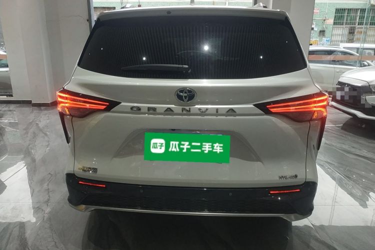 Used Toyota Granvia 2023 2.5L Hybrid Prestige VIP Edition
