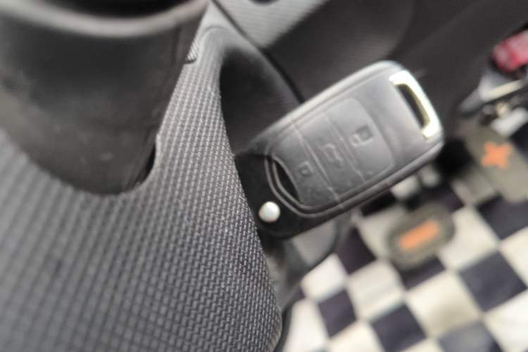 Used Wuling Hongguang MINIEV 2020 Enjoy Edition Lithium-Ion Battery Vehicle Key