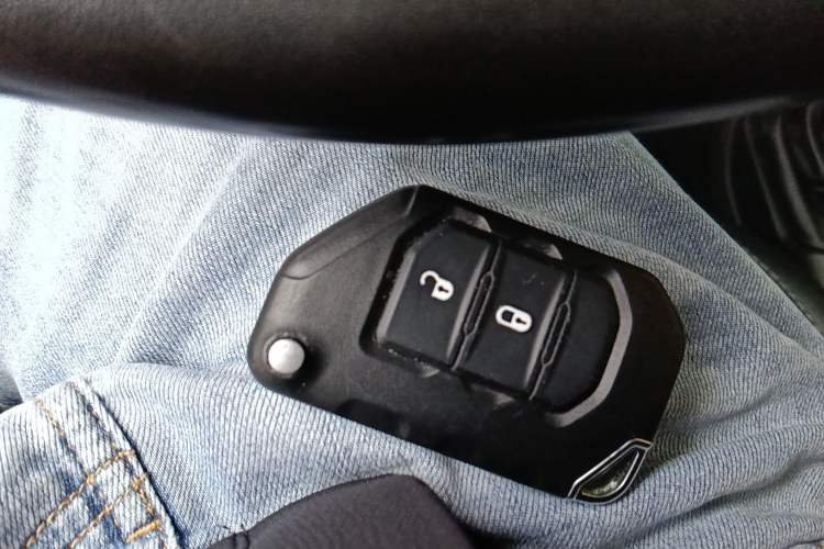 Used Jeep Wrangler New Energy 2021 Four-Door 2.0T 4xe Sahara Vehicle Key