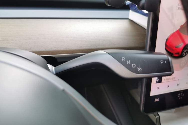 Used Tesla Model Y 2022 Rear-Wheel-Drive Version