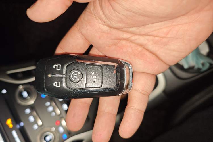 Used Lincoln MKX 2017 2.0T Two-Wheel Drive Deluxe Edition
