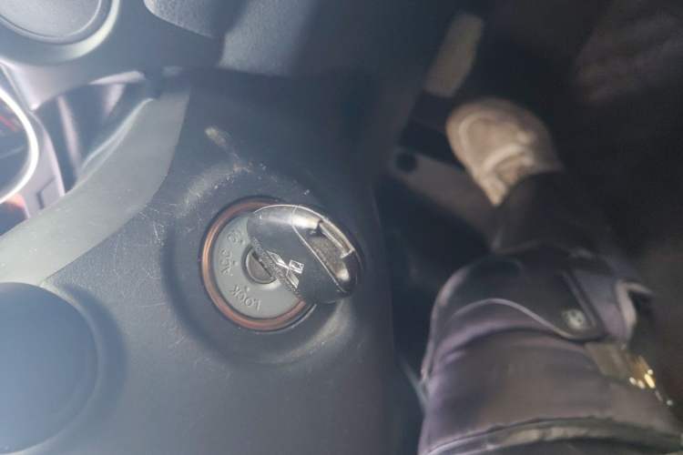 Used Mitsubishi ASX 2013 2.0L CVT Two-Wheel Drive Elite Edition