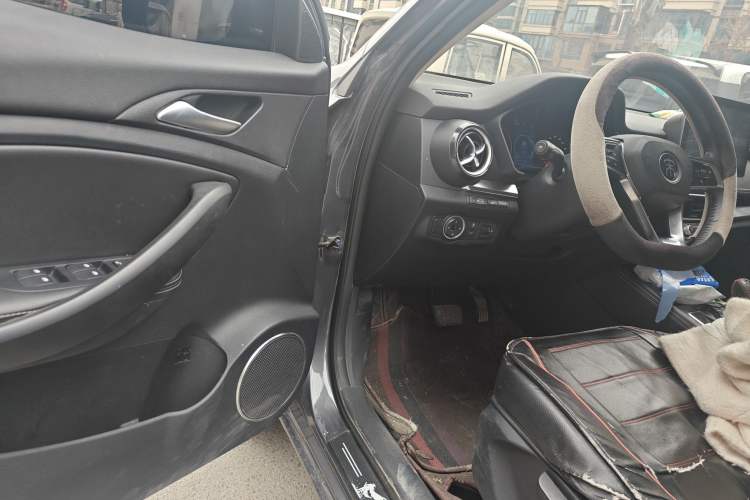 Used BYD Song 2020 Classic Edition 1.5T Automatic Elite Model Driver Seat