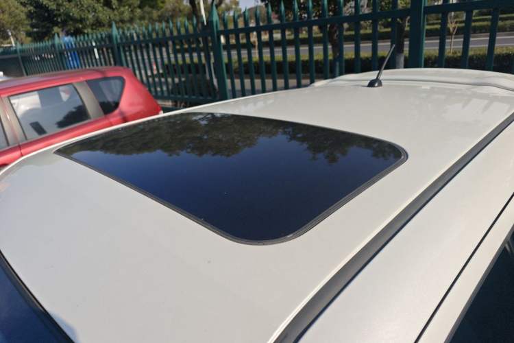 Used Infiniti ESQ 2014 1.6L Luxury Edition
