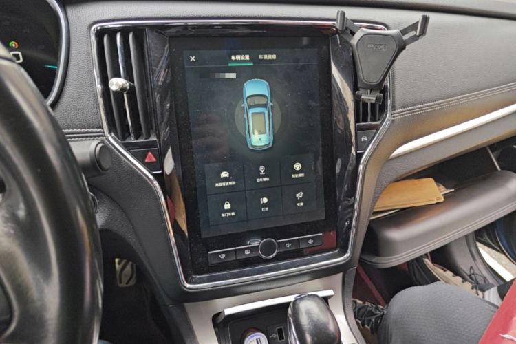 Used Roewe RX5 New Energy 2017 eRX5 50T Hybrid Connected Prestige Flagship Edition Audio And AC Panel