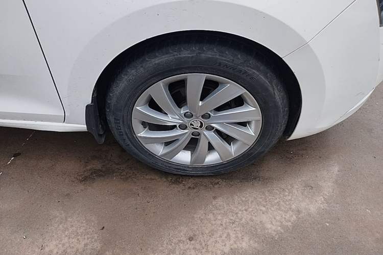 Used Skoda Rapid 2019 1.5L Automatic Comfort Edition China V Standard