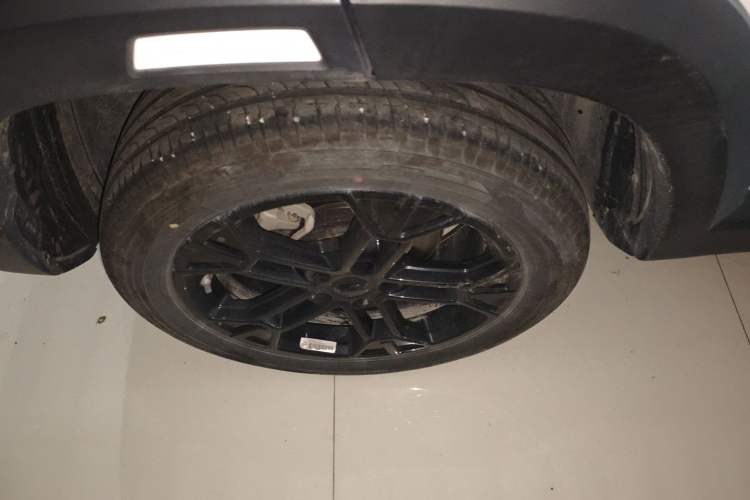 Used Geely Auto Cowboy 2025 1.5TD Trendy Play Edition Exterior 5