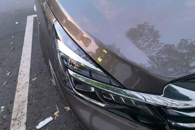 Used Buick GL8 2023 Land Executive Class Comfort Model
