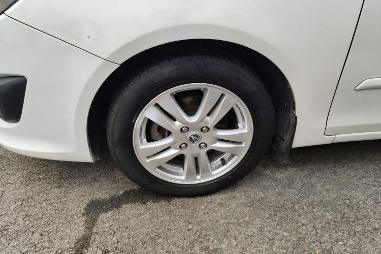 Used Changan Alsvin V5 2012 1.5L Manual Dream Edition
