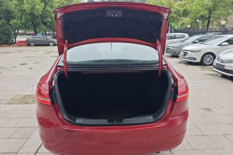 Used Ford Escort 2017 Happy Edition 1.5L Manual Fashion Model Trunk