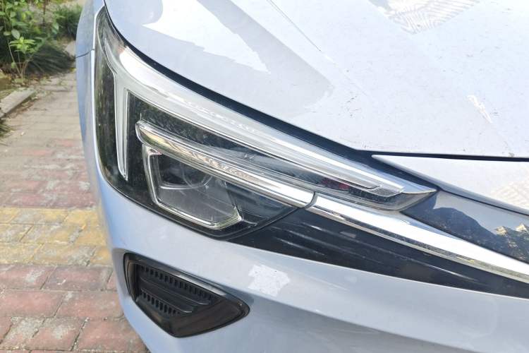 Used Rising ER6 2020 620 km Smart Edition
