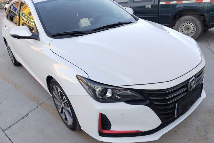 Used CHANGAN Ruicheng CC 2021 Blue Whale Edition 1.5T DCT Luxury Model Front Right 45 Deg