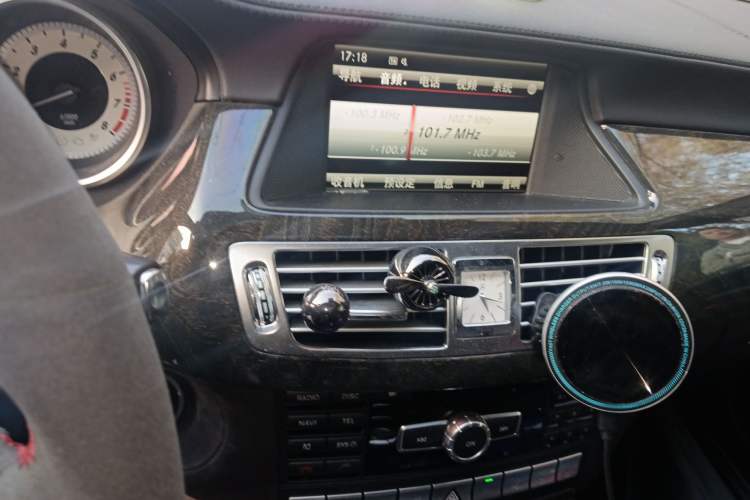 Used Mercedes-Benz CLS 2013 CLS 350 Shooting Brake Fashion Edition Audio And AC Panel