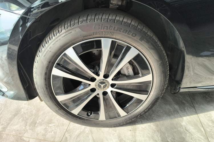 Used Mercedes-Benz E-Class New Energy 2023 E 350 e L Plug-in Hybrid Sedan
