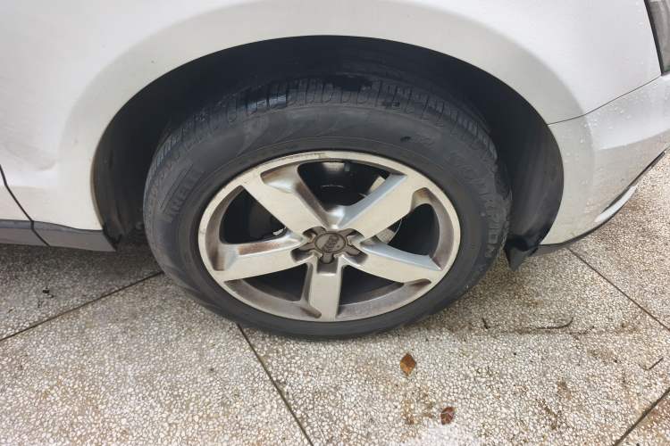 Used Audi Q5 2016 40 TFSI Technology Edition Right Front Wheel Hub