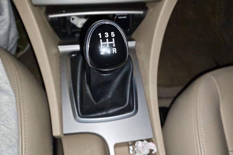 Used Ford Focus 2012 Hatchback Classic 1.8L Manual Fashion Edition
