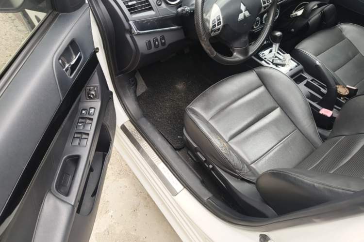 Used Mitsubishi Lancer EX 2013 Xinyuan Edition 2.0L CVT Flagship Model
