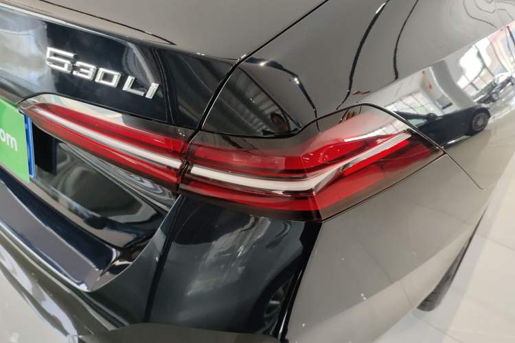 Used BMW 5 Series 2024 525Li M Sport Package Right Rear Taillight