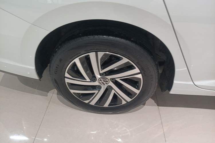 Used Volkswagen Lavida 2023 280TSI DSG Full-Comfort Edition Right Rear Wheel Hub
