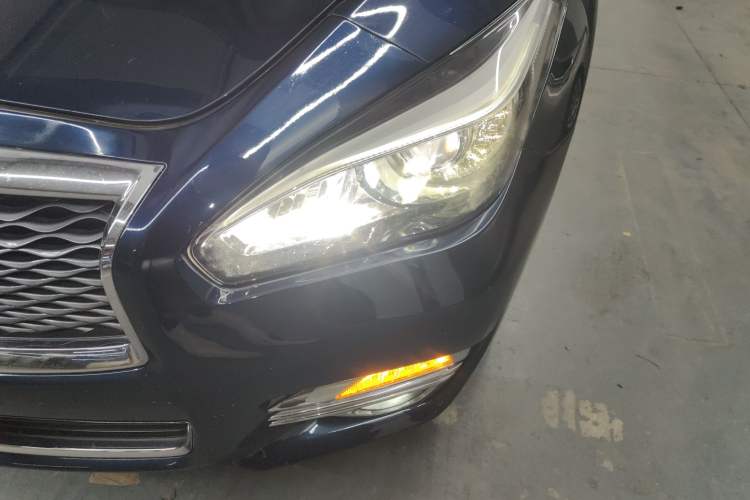 Used Infiniti Q70 2019 Q70L 2.0T Elite Plus Version
