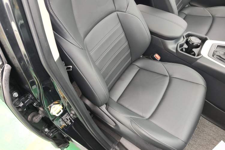 Used Toyota Wildlander 2022 2.0L CVT Two-Wheel Drive Luxury PLUS Edition
