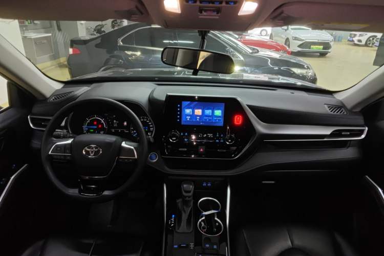 Used Toyota Highlander 2022 Dual-Engine 2.5L Two-Wheel Drive Elite Edition 7-Seater
