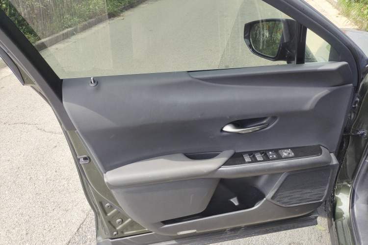 Used Lexus UX New Energy 2020 300e Pure·Joy Edition Interior 7