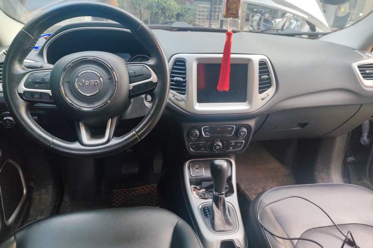 Used Jeep Compass 2017 200T Automatic Family Edition