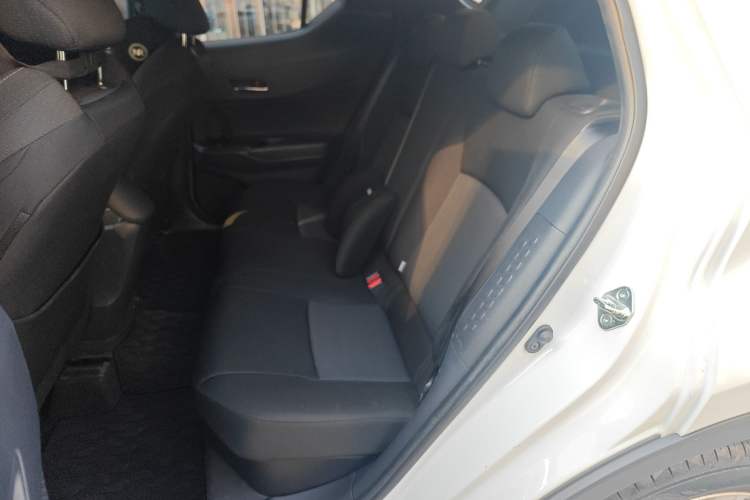 Used Toyota IZOA 2021 Dual-Motor 2.0L Yi Xing Edition
