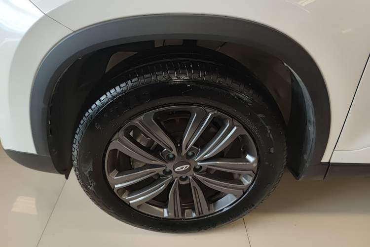 Used Chery Tiggo 8 2022 1.5 TCI Automatic Exclusive Edition 5 Seats Left Front Wheel Hub